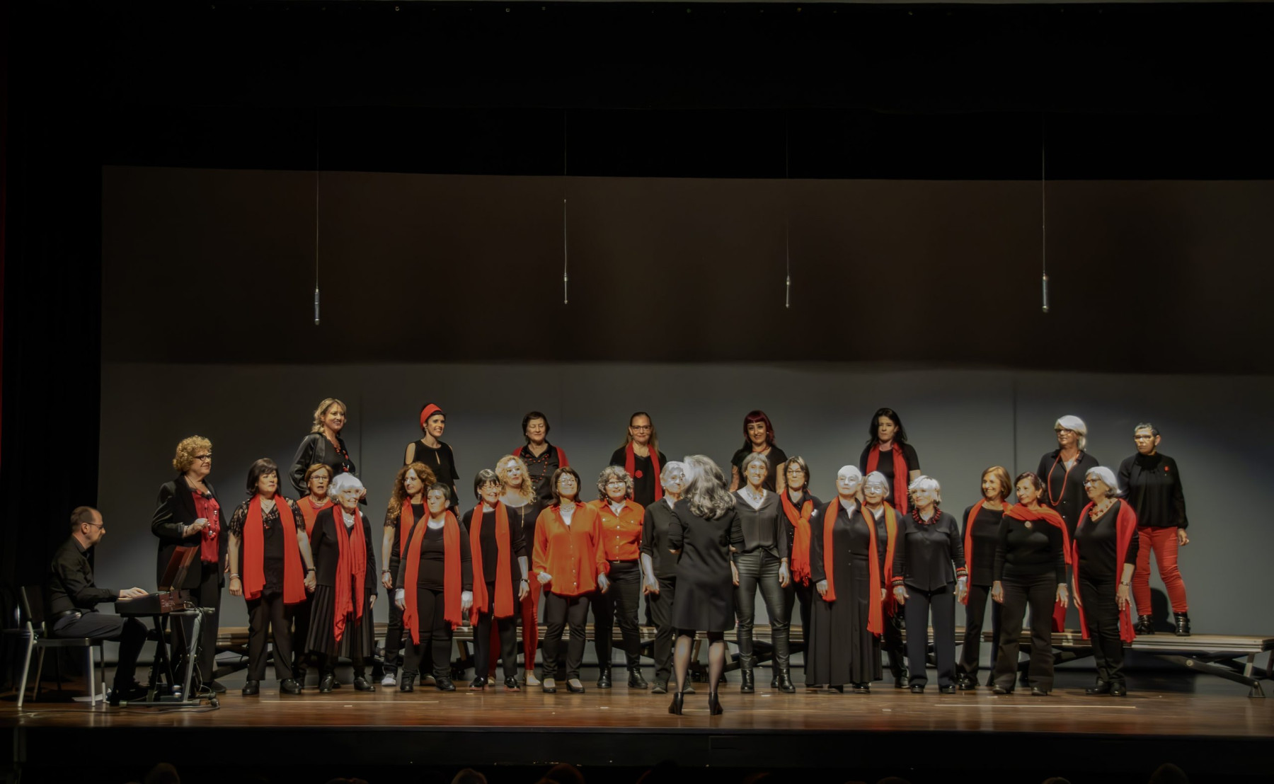 Èxit del Concert de Corals Veus Solidàries contra el càncer